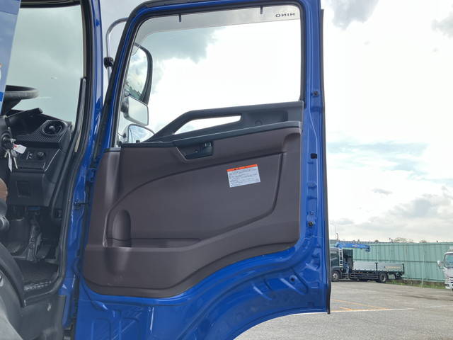 日野プロフィアトレーラーヘッド（トラクターヘッド）大型（10t）[写真27]