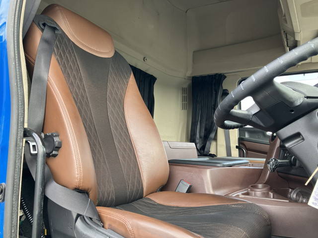 日野プロフィアトレーラーヘッド（トラクターヘッド）大型（10t）[写真29]