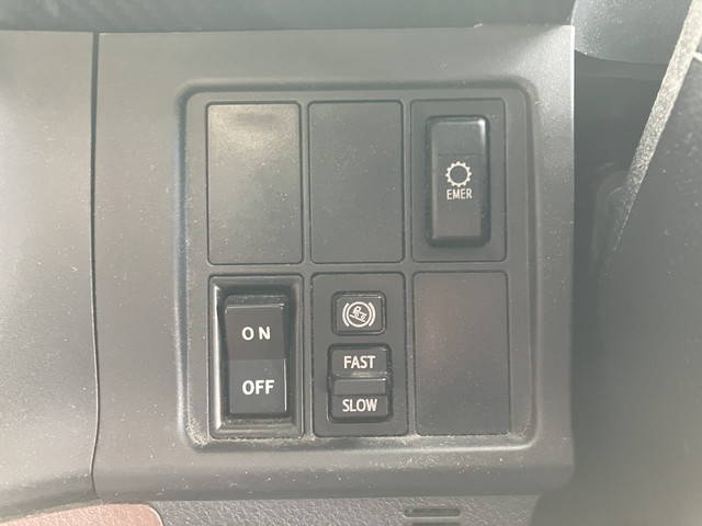 日野プロフィアトレーラーヘッド（トラクターヘッド）大型（10t）[写真37]