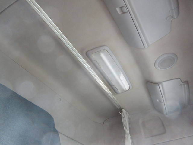 日野プロフィアアルミウイング大型（10t）[写真12]