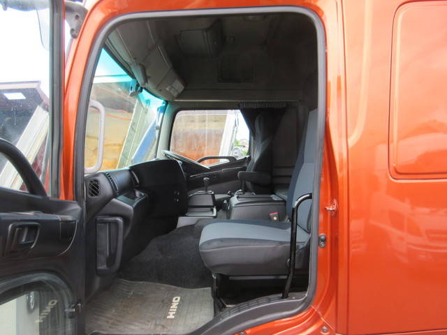 日野プロフィアアルミウイング大型（10t）[写真17]