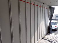 いすゞエルフ冷凍車（冷蔵車）小型（2t・3t）[写真20]