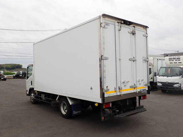 いすゞエルフ冷凍車（冷蔵車）小型（2t・3t）[写真02]