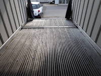 いすゞエルフ冷凍車（冷蔵車）小型（2t・3t）[写真23]