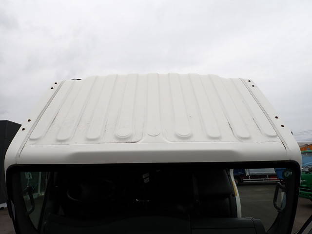 いすゞエルフ冷凍車（冷蔵車）小型（2t・3t）[写真28]