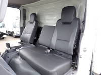 いすゞエルフ冷凍車（冷蔵車）小型（2t・3t）[写真33]