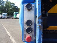 日野デュトロパッカー車（塵芥車）小型（2t・3t）[写真16]