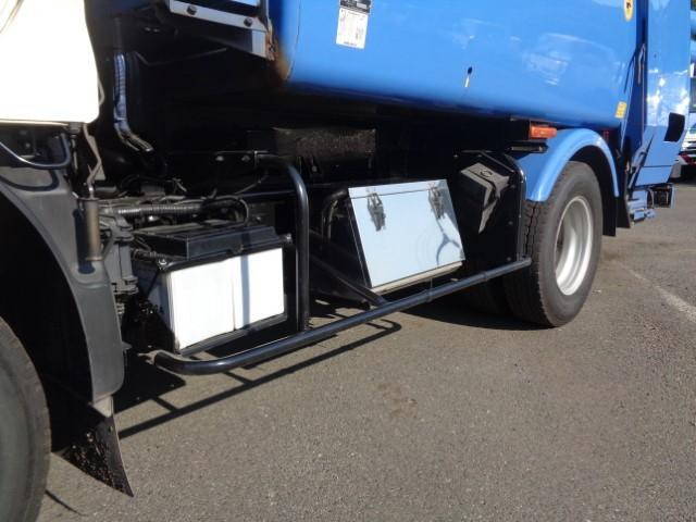 日野デュトロパッカー車（塵芥車）小型（2t・3t）[写真19]