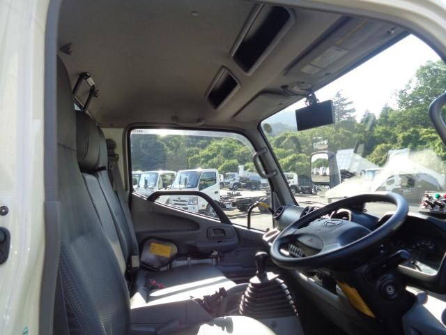 日野デュトロパッカー車（塵芥車）小型（2t・3t）[写真32]