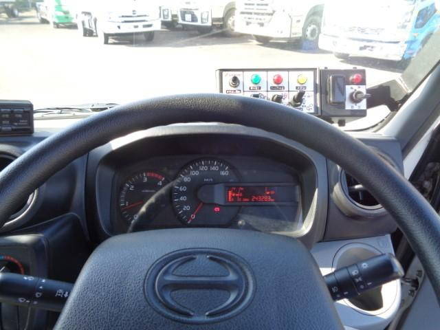 日野デュトロパッカー車（塵芥車）小型（2t・3t）[写真36]