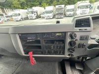 三菱ふそうファイターアルミウイング中型（4t）[写真11]