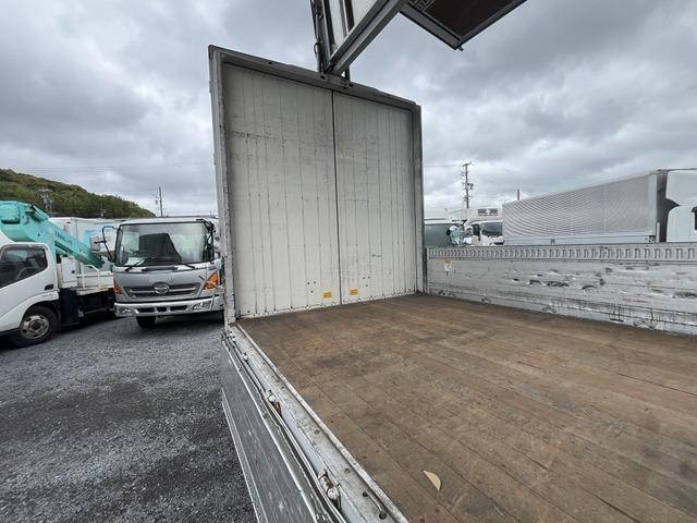 三菱ふそうファイターアルミウイング中型（4t）[写真11]