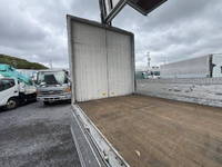 三菱ふそうファイターアルミウイング中型（4t）[写真12]