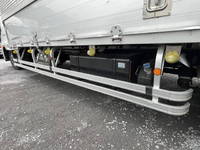 三菱ふそうファイターアルミウイング中型（4t）[写真21]