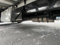 三菱ふそうファイターアルミウイング中型（4t）[写真23]