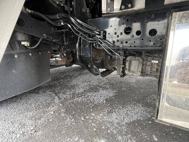 三菱ふそうファイターアルミウイング中型（4t）[写真23]