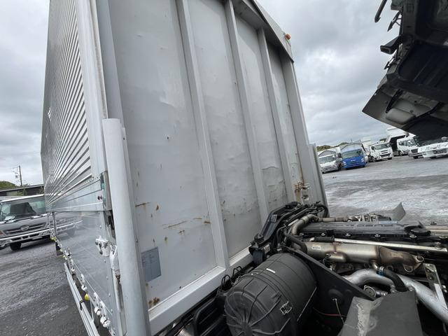 三菱ふそうファイターアルミウイング中型（4t）[写真30]