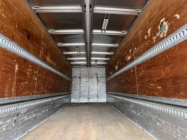 三菱ふそうファイターアルミウイング中型（4t）[写真06]