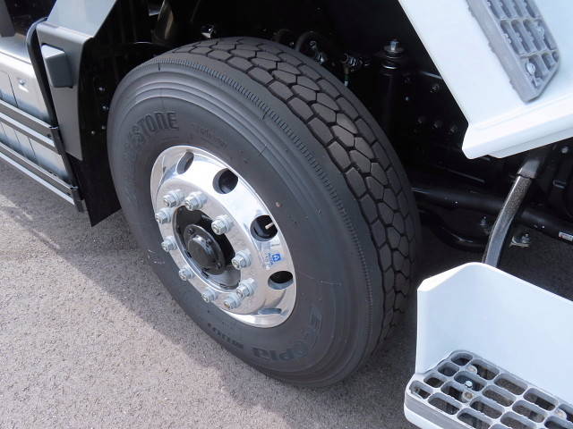 三菱ふそうスーパーグレートトレーラーヘッド（トラクターヘッド）大型（10t）[写真11]