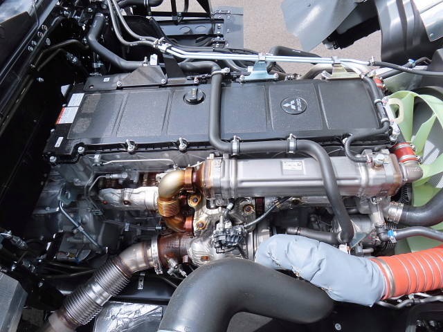 三菱ふそうスーパーグレートトレーラーヘッド（トラクターヘッド）大型（10t）[写真13]