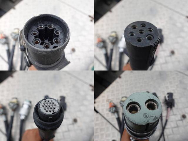 UDトラックスクオントレーラーヘッド（トラクターヘッド）大型（10t）[写真10]