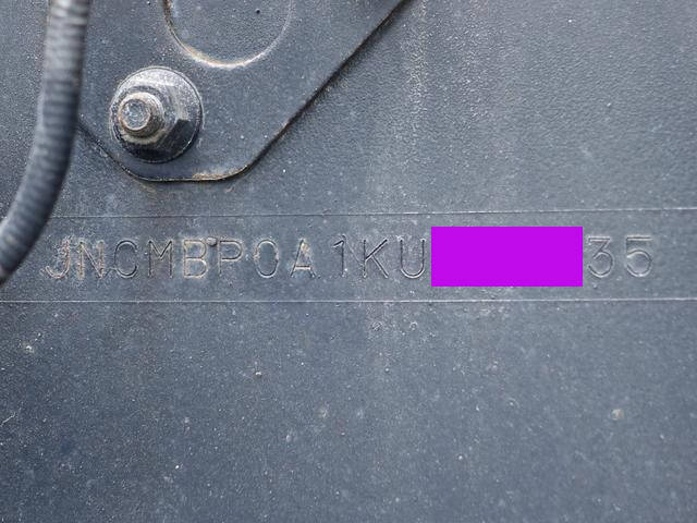 UDトラックスクオントレーラーヘッド（トラクターヘッド）大型（10t）[写真13]