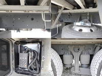 UDトラックスクオンアルミウイング大型（10t）[写真15]