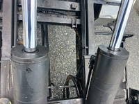 いすゞフォワードコンテナ専用車増トン（6t・8t）[写真10]