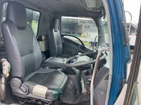 いすゞフォワードコンテナ専用車増トン（6t・8t）[写真23]