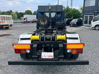 いすゞフォワードコンテナ専用車増トン（6t・8t）[写真09]