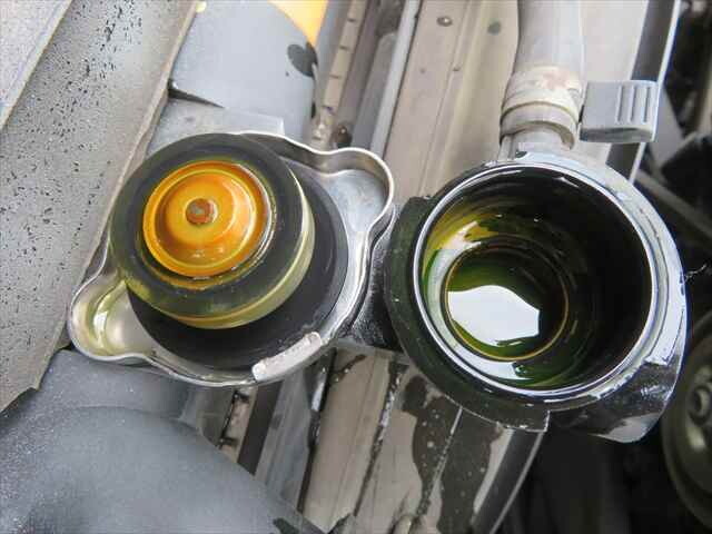 いすゞエルフローダーダンプ小型（2t・3t）[写真10]