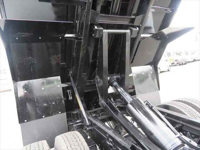 いすゞエルフローダーダンプ小型（2t・3t）[写真19]