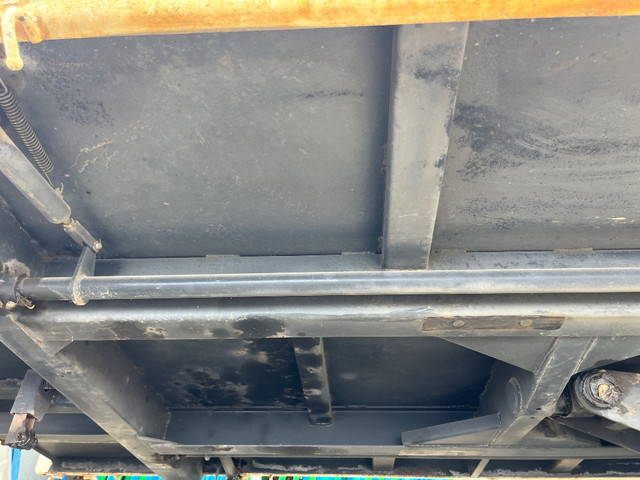 いすゞエルフ三転ダンプ小型（2t・3t）[写真13]