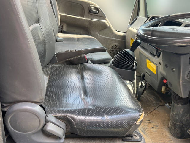 いすゞエルフ三転ダンプ小型（2t・3t）[写真23]