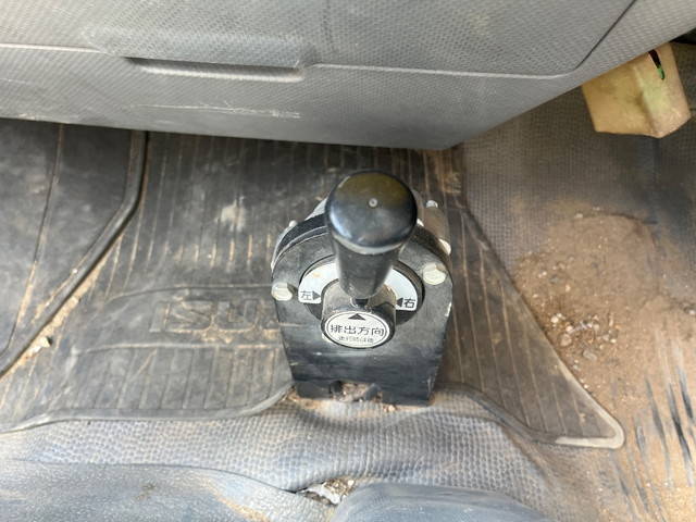 いすゞエルフ三転ダンプ小型（2t・3t）[写真29]