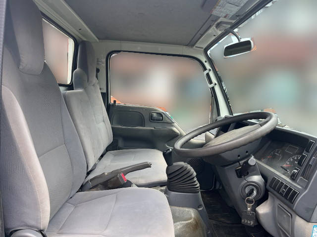 いすゞエルフ平ボディ小型（2t・3t）[写真14]