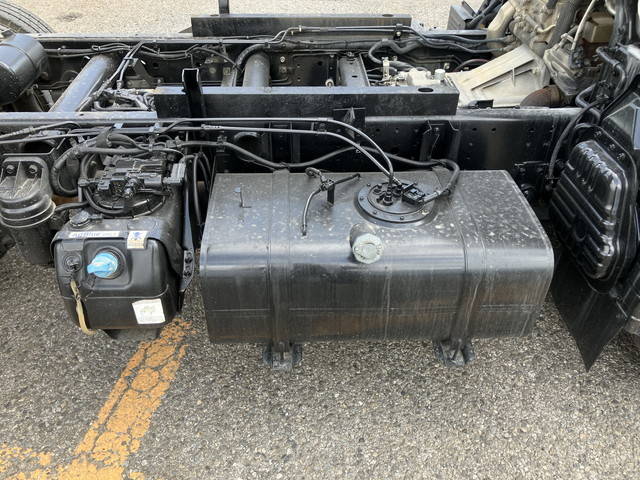 三菱ふそうキャンターダンプ小型（2t・3t）[写真16]