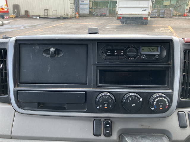 三菱ふそうキャンターダンプ小型（2t・3t）[写真36]