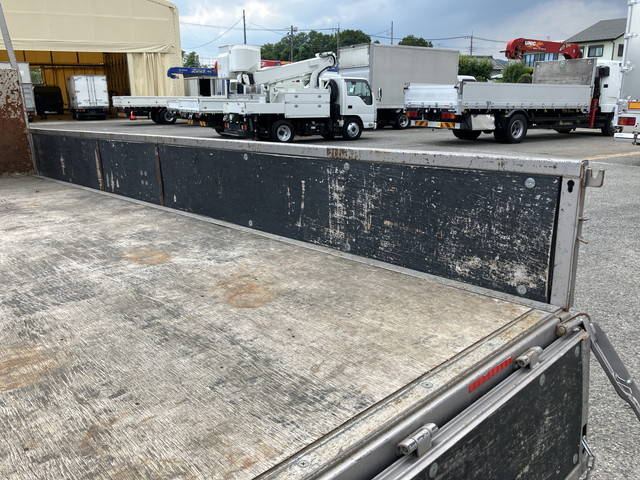 三菱ふそうキャンター平ボディ小型（2t・3t）[写真15]