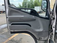 三菱ふそうキャンター平ボディ小型（2t・3t）[写真27]