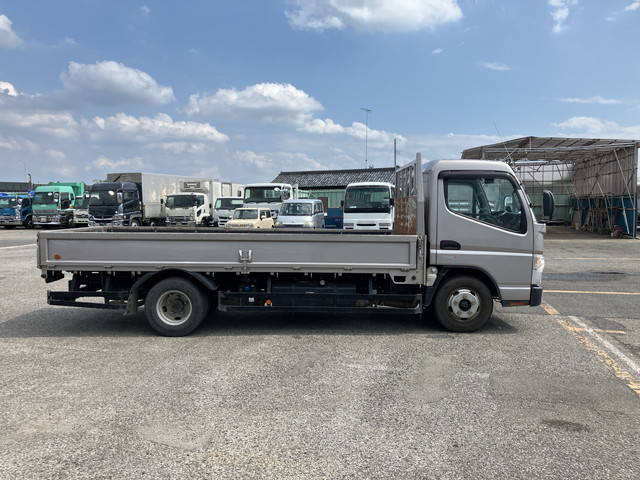 三菱ふそうキャンター平ボディ小型（2t・3t）[写真07]