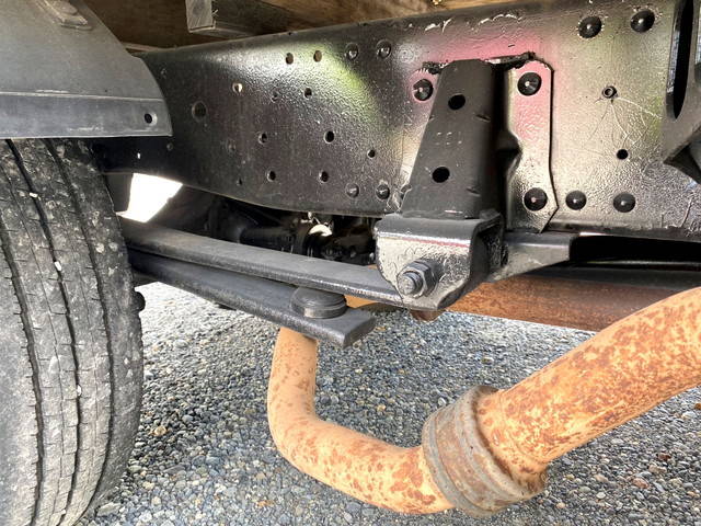 いすゞエルフ平ボディ小型（2t・3t）[写真13]