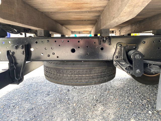 いすゞエルフ平ボディ小型（2t・3t）[写真14]