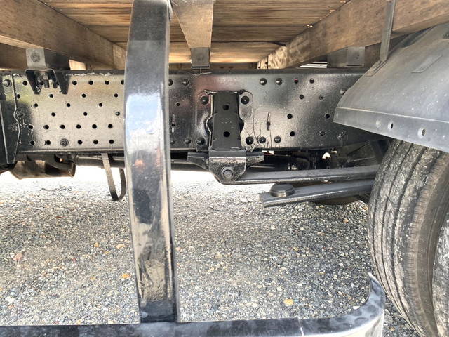 いすゞエルフ平ボディ小型（2t・3t）[写真16]