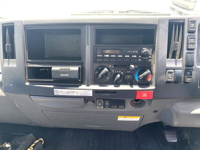 いすゞエルフ平ボディ小型（2t・3t）[写真28]