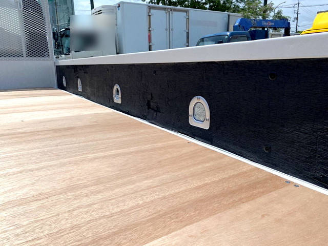 いすゞエルフ平ボディ小型（2t・3t）[写真09]