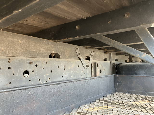 いすゞフォワードチップ運搬車中型（4t）[写真18]