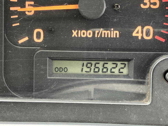 いすゞフォワードチップ運搬車中型（4t）[写真32]