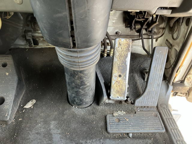 いすゞフォワードチップ運搬車中型（4t）[写真34]