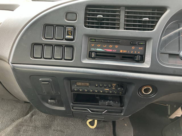 いすゞフォワードチップ運搬車中型（4t）[写真35]